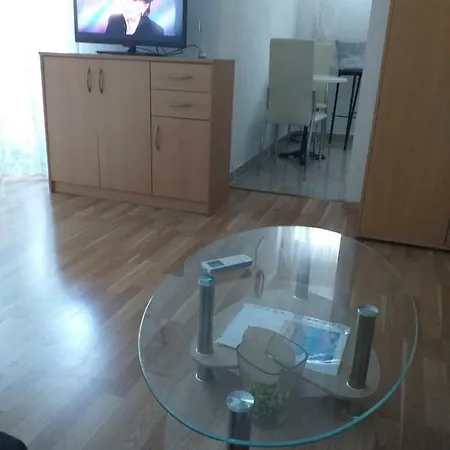 Apartament Ema
